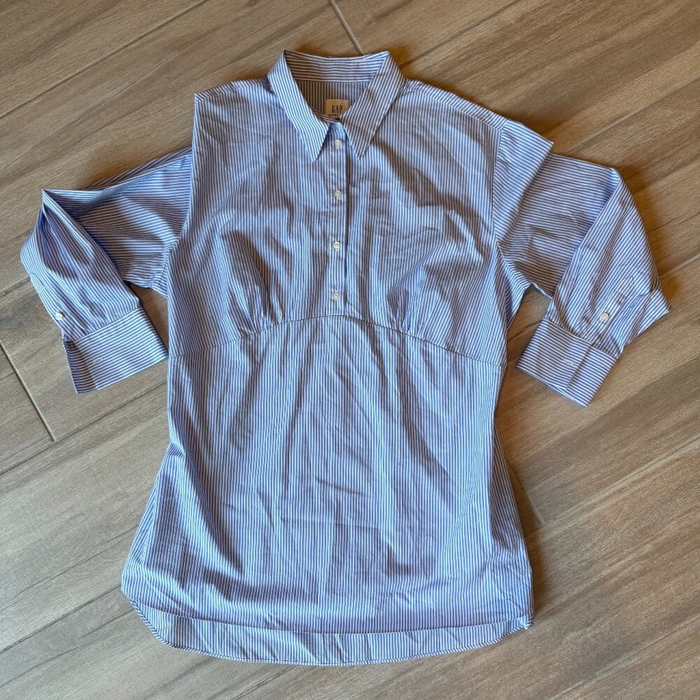 Blue & White Striped Maternity Top w/ Collar - GAP – Women’s XL